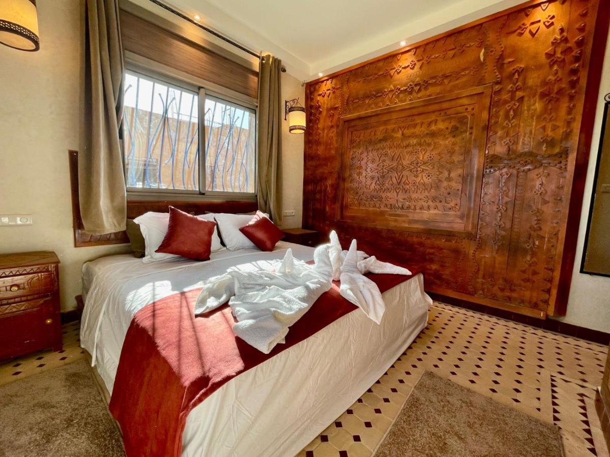 Hotel Apartments Lexpert " Riad The Family" Merzuga Kültér fotó